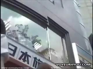 Японки любимец къса пола гащи тайно videoed
